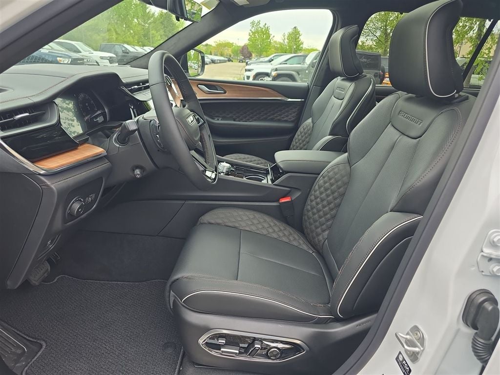 2026 Jeep Grand Cherokee L Summit