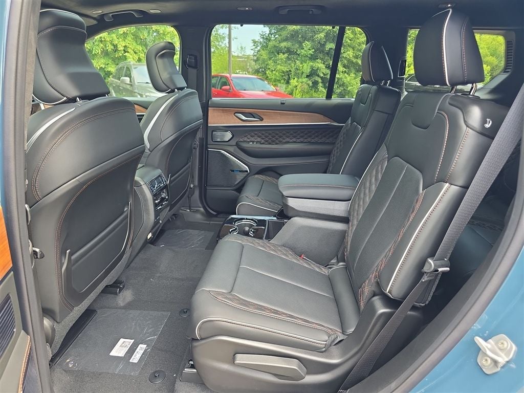 2026 Jeep Grand Cherokee L Summit
