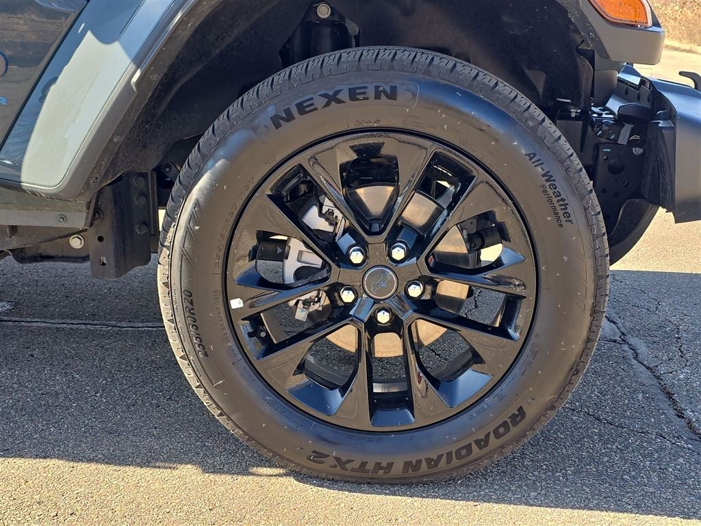 2025 Jeep Wrangler Sahara 4xe