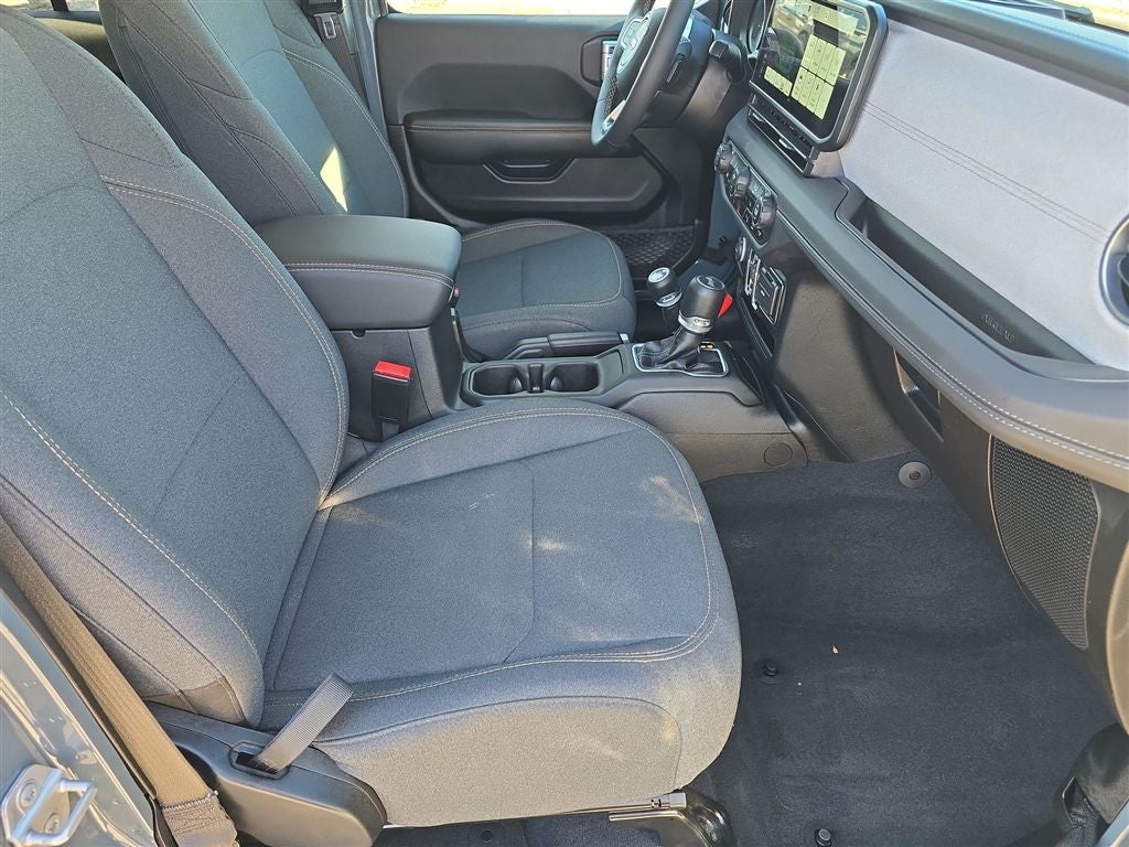 2025 Jeep Wrangler Sahara 4xe