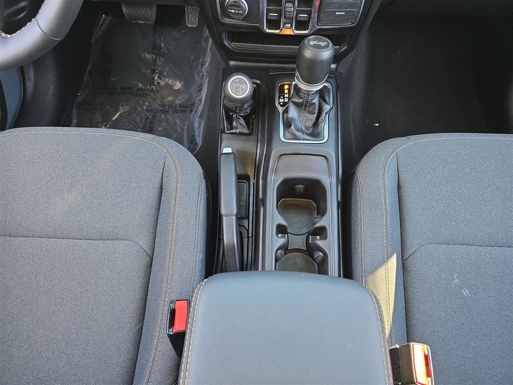 2025 Jeep Wrangler Sahara 4xe