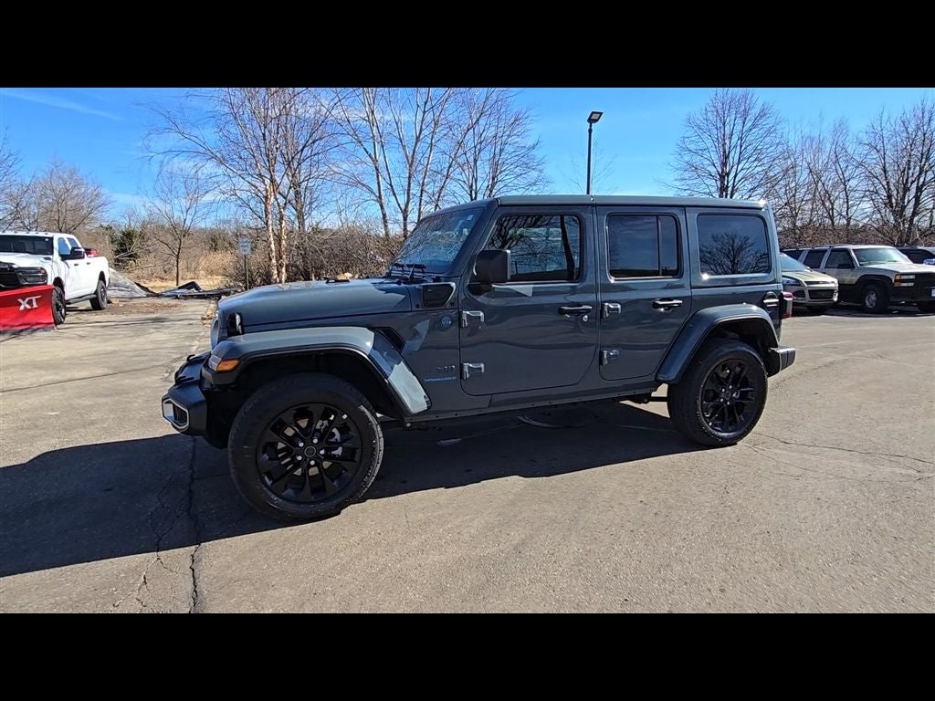 2025 Jeep Wrangler Sahara 4xe