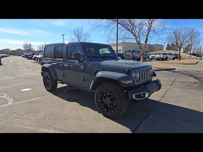 2025 Jeep Wrangler Sahara 4xe
