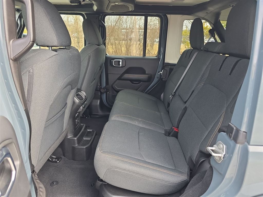 2025 Jeep Wrangler Sahara 4xe