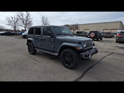 2025 Jeep Wrangler Sahara 4xe