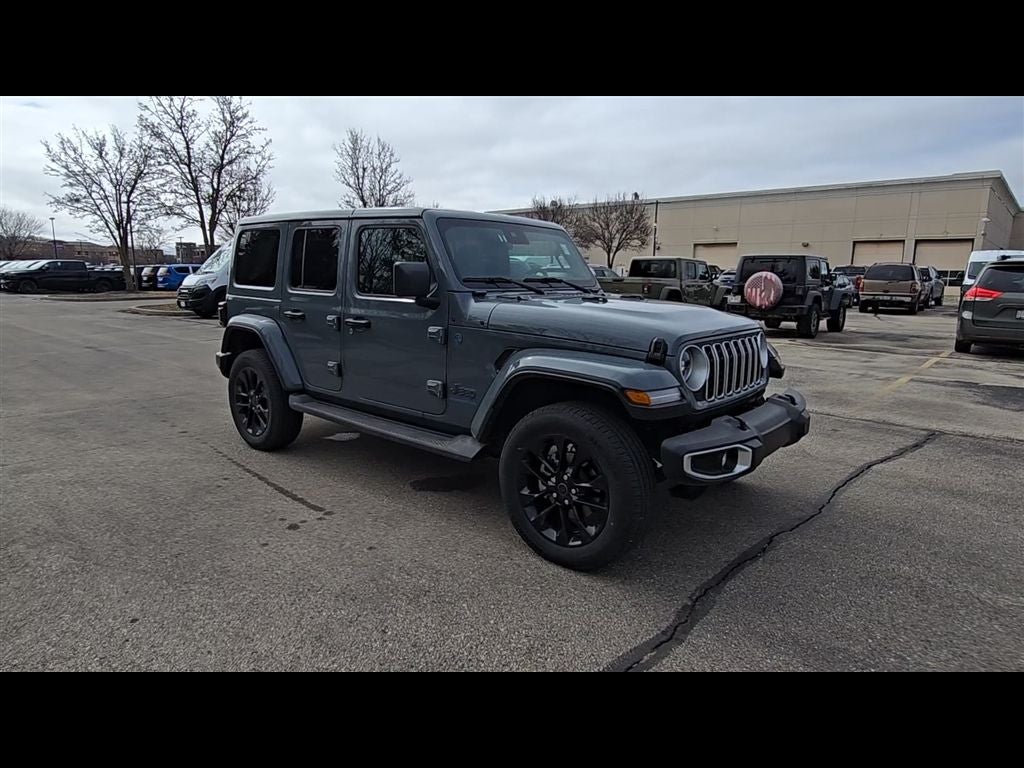 2025 Jeep Wrangler Sahara 4xe