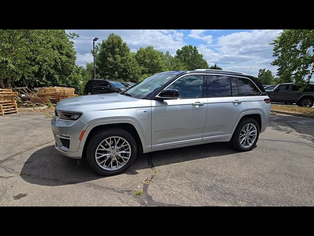 2022 Jeep Grand Cherokee Summit 4xe