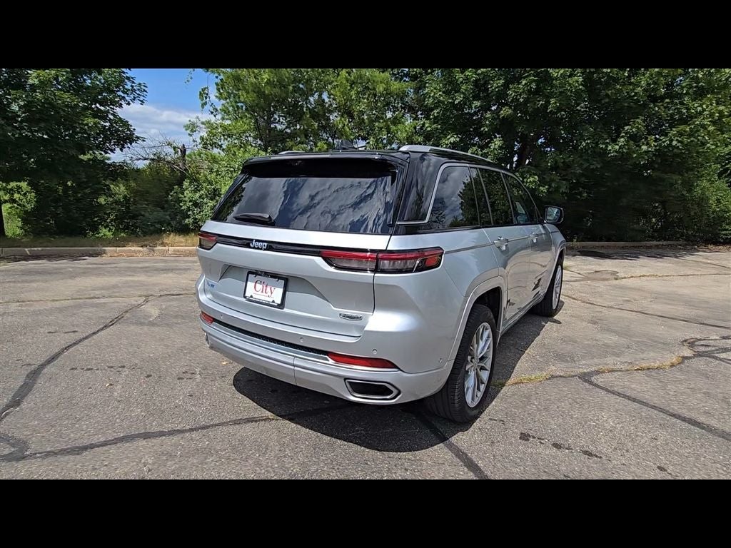 2022 Jeep Grand Cherokee Summit 4xe