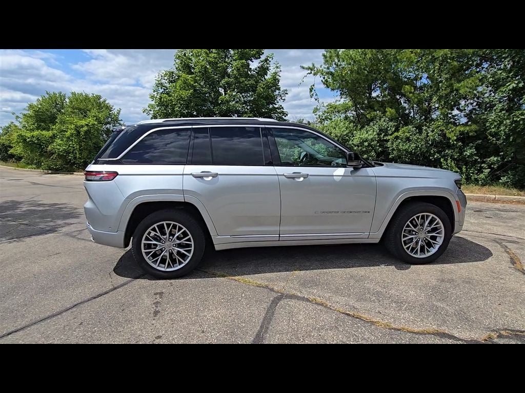 2022 Jeep Grand Cherokee Summit 4xe