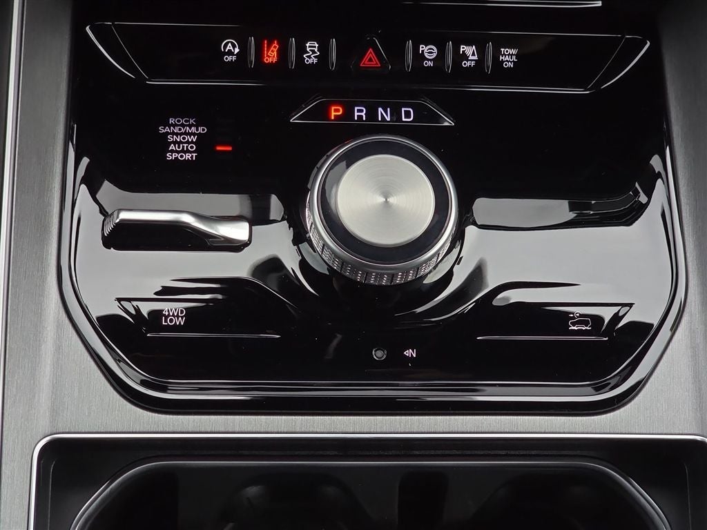 2026 Jeep Grand Wagoneer L 4x4