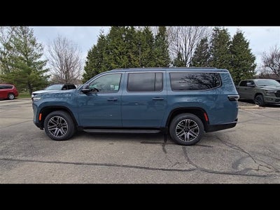 2026 Jeep Grand Wagoneer L 4x4