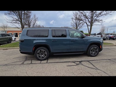 2026 Jeep Grand Wagoneer L 4x4