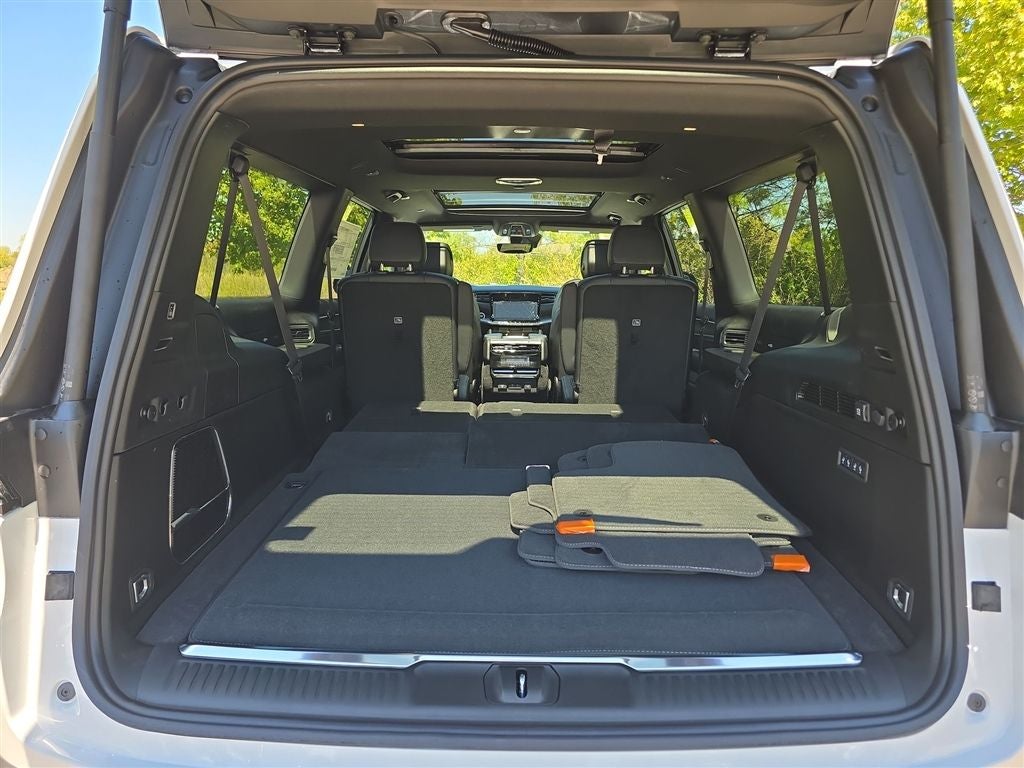 2026 Jeep Grand Wagoneer L 4x4