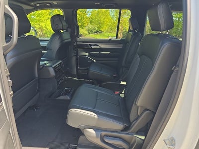 2026 Jeep Grand Wagoneer L 4x4