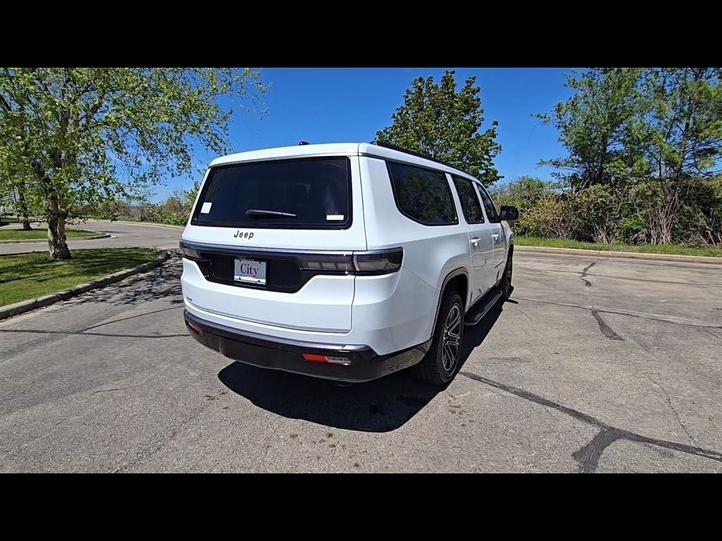 2026 Jeep Grand Wagoneer L 4x4