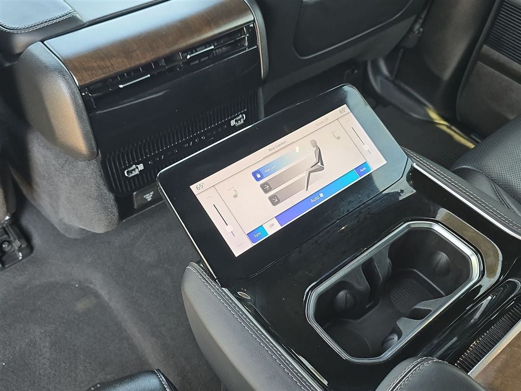 2024 Jeep Grand Wagoneer L Base