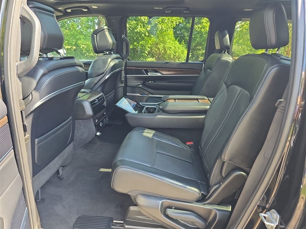 2024 Jeep Grand Wagoneer L 4x4