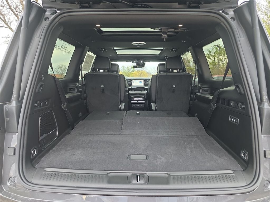2026 Jeep Grand Wagoneer Limited Reserve