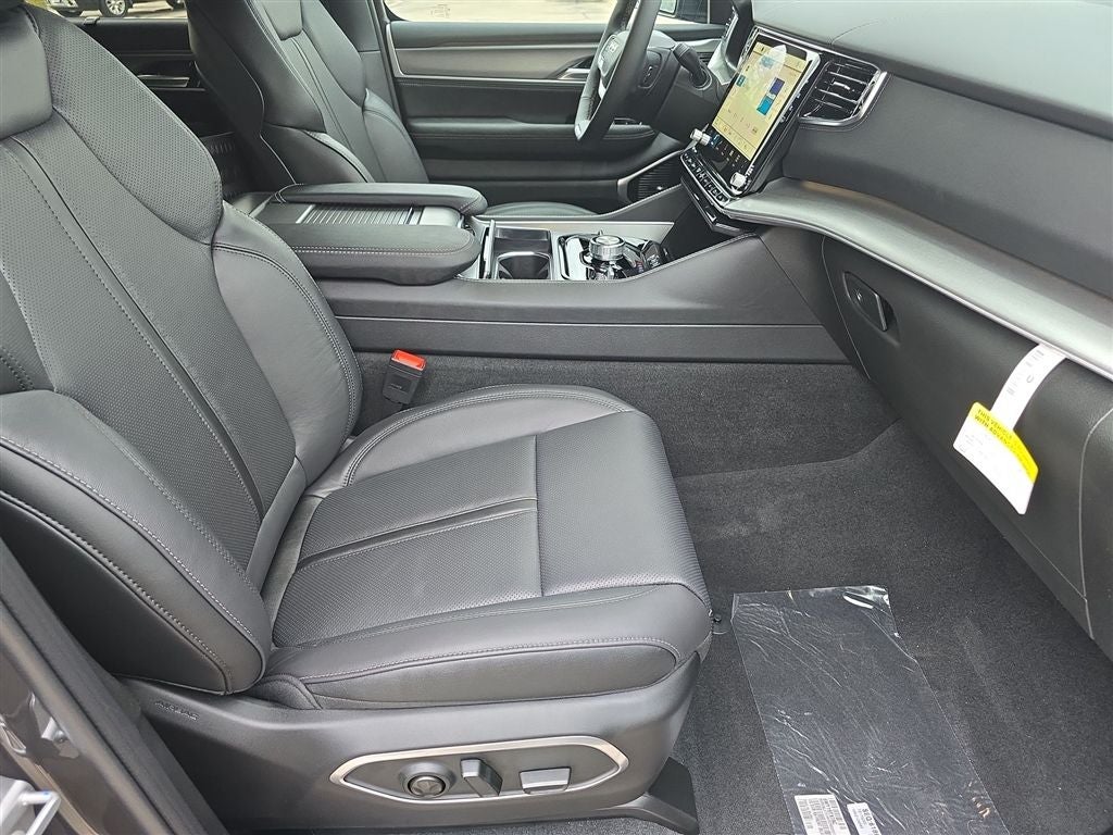 2026 Jeep Grand Wagoneer Limited Reserve