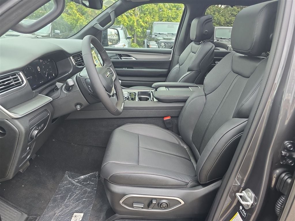 2026 Jeep Grand Wagoneer Limited Reserve