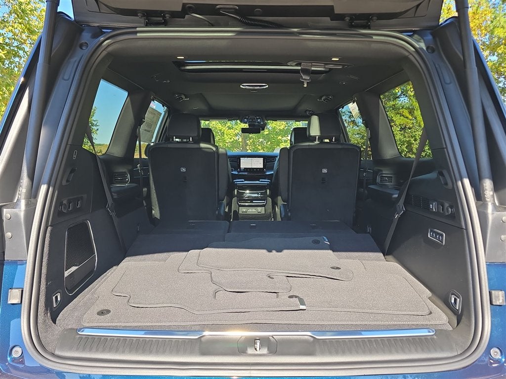 2027 Jeep Grand Wagoneer Overland
