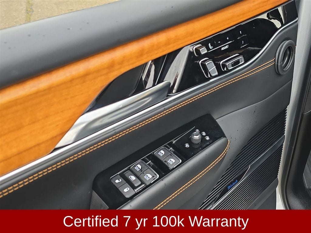 2024 Jeep Grand Wagoneer Series III