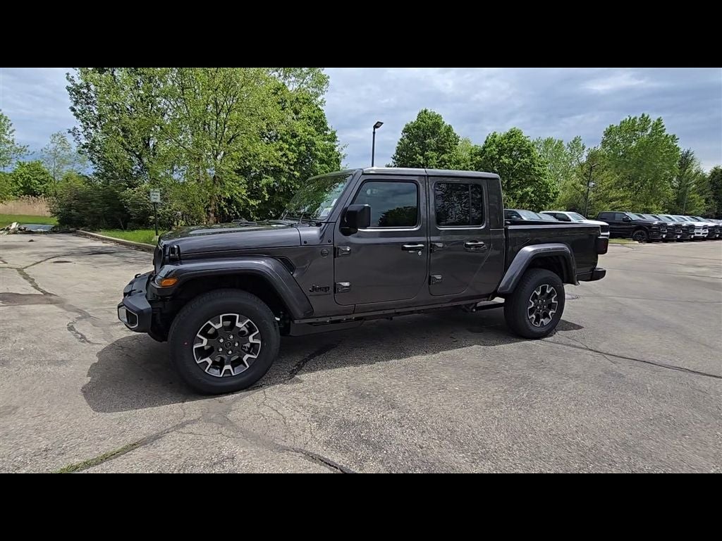 2026 Jeep Gladiator Sahara