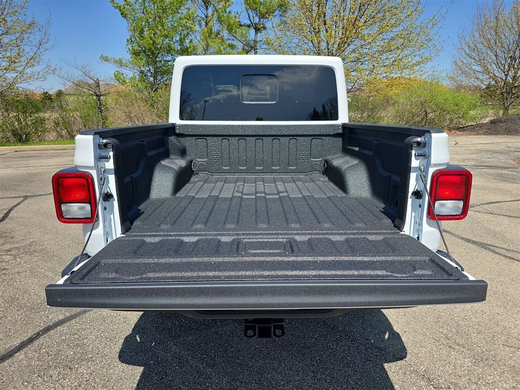 2026 Jeep Gladiator Sport S