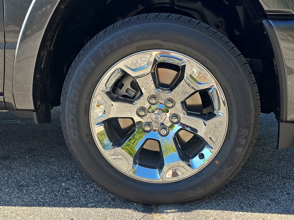 2027 RAM 1500 Big Horn/Lone Star