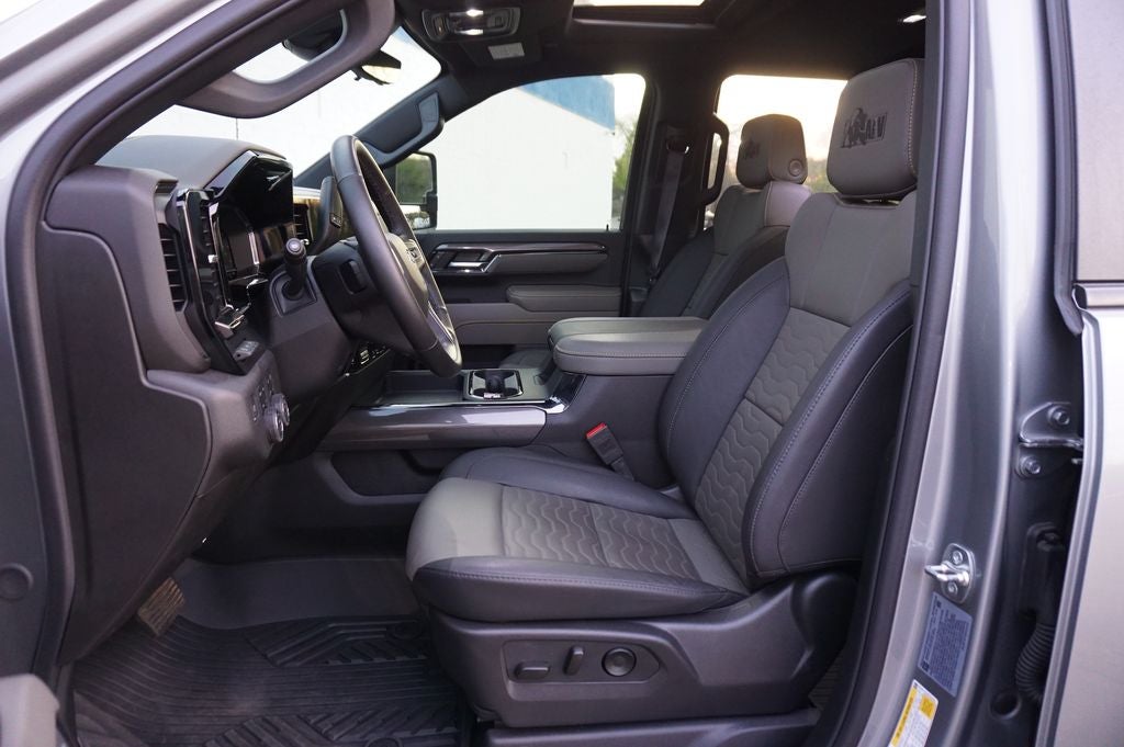 2025 Chevrolet Silverado 2500HD ZR2 Bison Edition