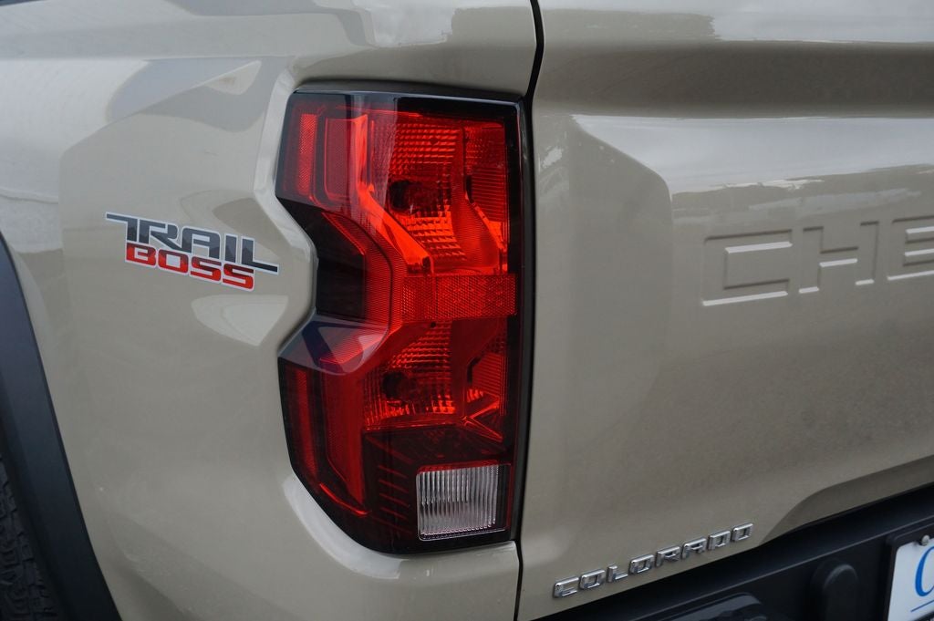 2024 Chevrolet Colorado Trail Boss Technology/Safety/Convenience Packages