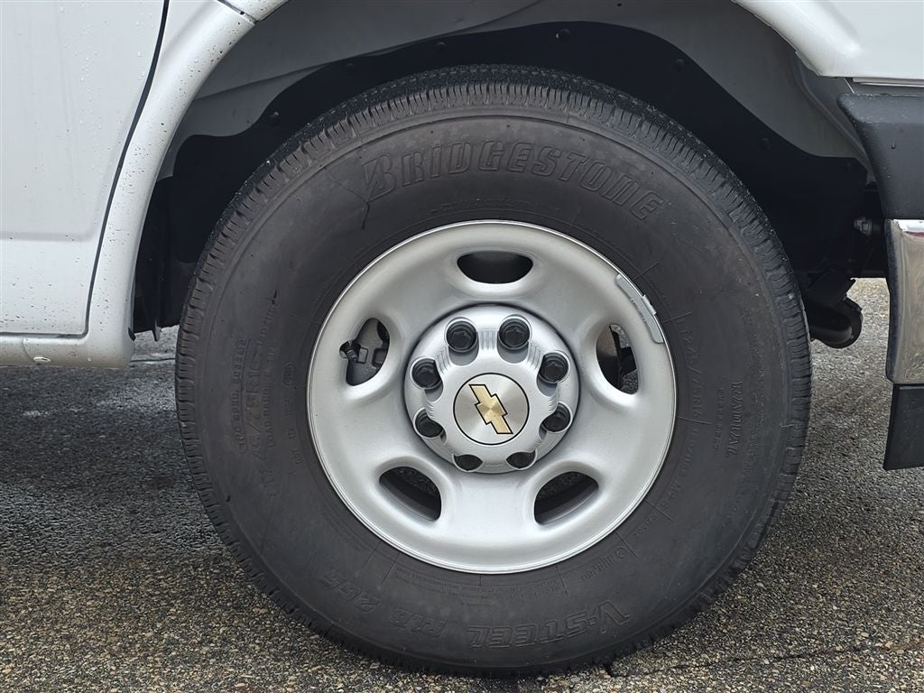 2025 Chevrolet Express 3500 Work Van Cargo