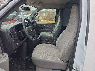 2025 Chevrolet Express 3500 Work Van Cargo