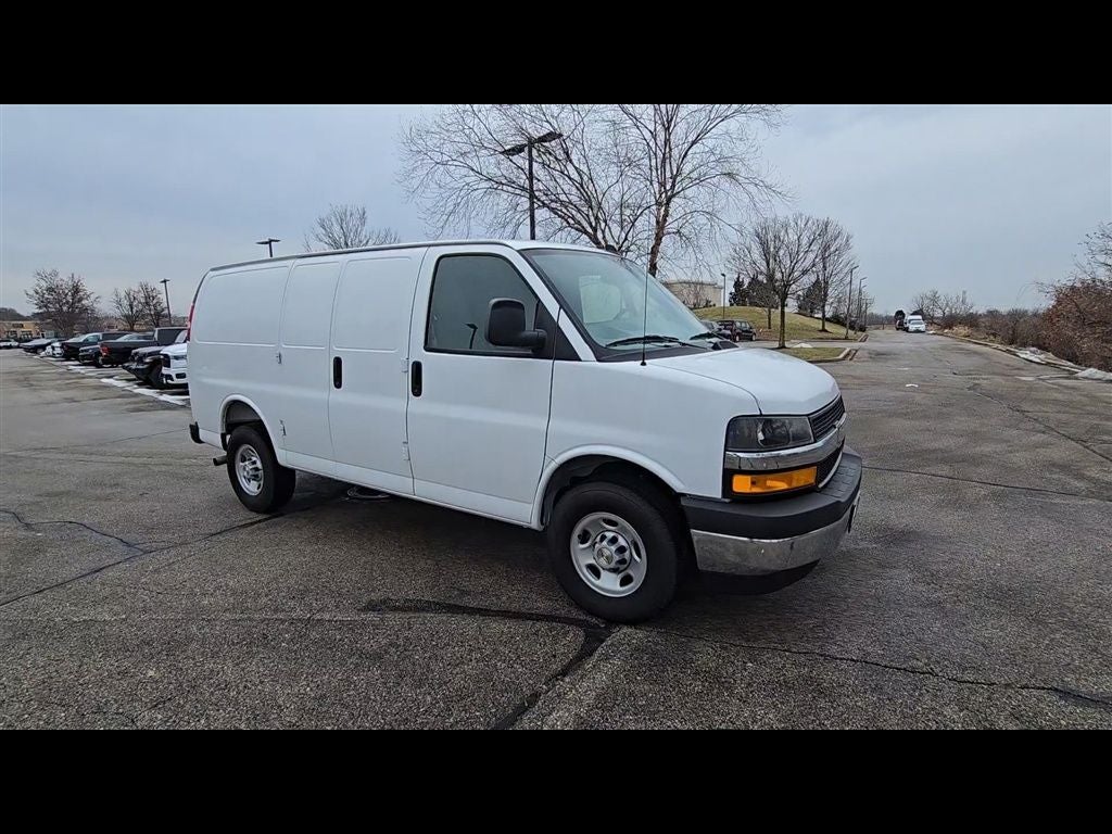 2025 Chevrolet Express 3500 Work Van Cargo