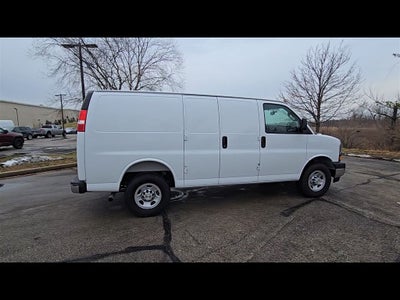 2025 Chevrolet Express 3500 Work Van Cargo