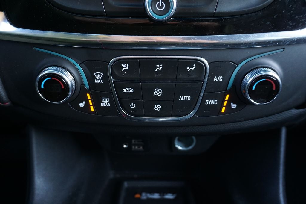 2023 Chevrolet Traverse RS Dual SkyScape