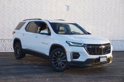 2023 Chevrolet Traverse RS Dual SkyScape