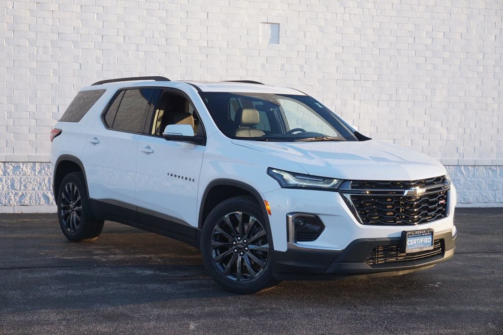 2023 Chevrolet Traverse RS Dual SkyScape