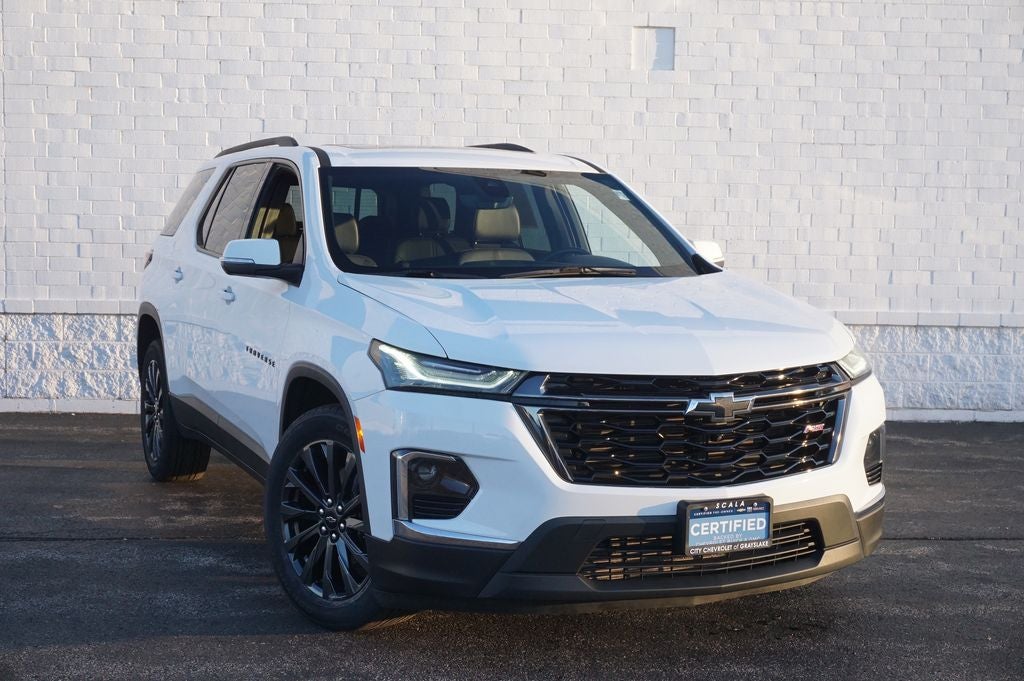 2023 Chevrolet Traverse RS Dual SkyScape