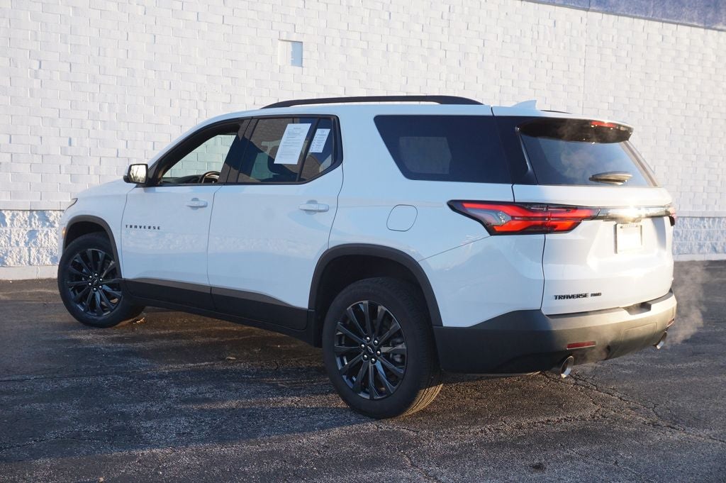 2023 Chevrolet Traverse RS Dual SkyScape