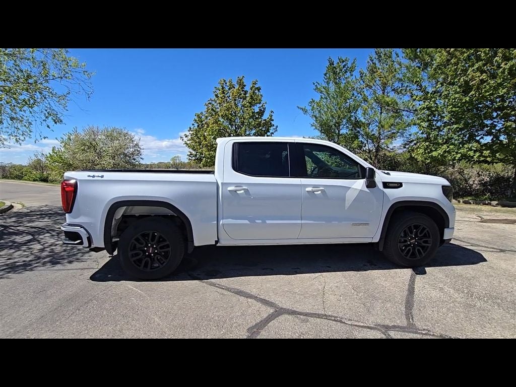 2025 GMC Sierra 1500 Elevation