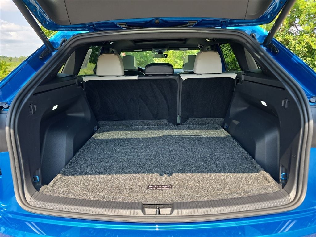 2024 Volkswagen Atlas Cross Sport 2.0T SEL Premium R-Line