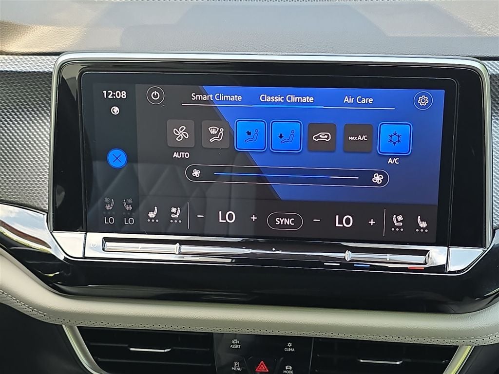 2024 Volkswagen Atlas Cross Sport 2.0T SEL Premium R-Line