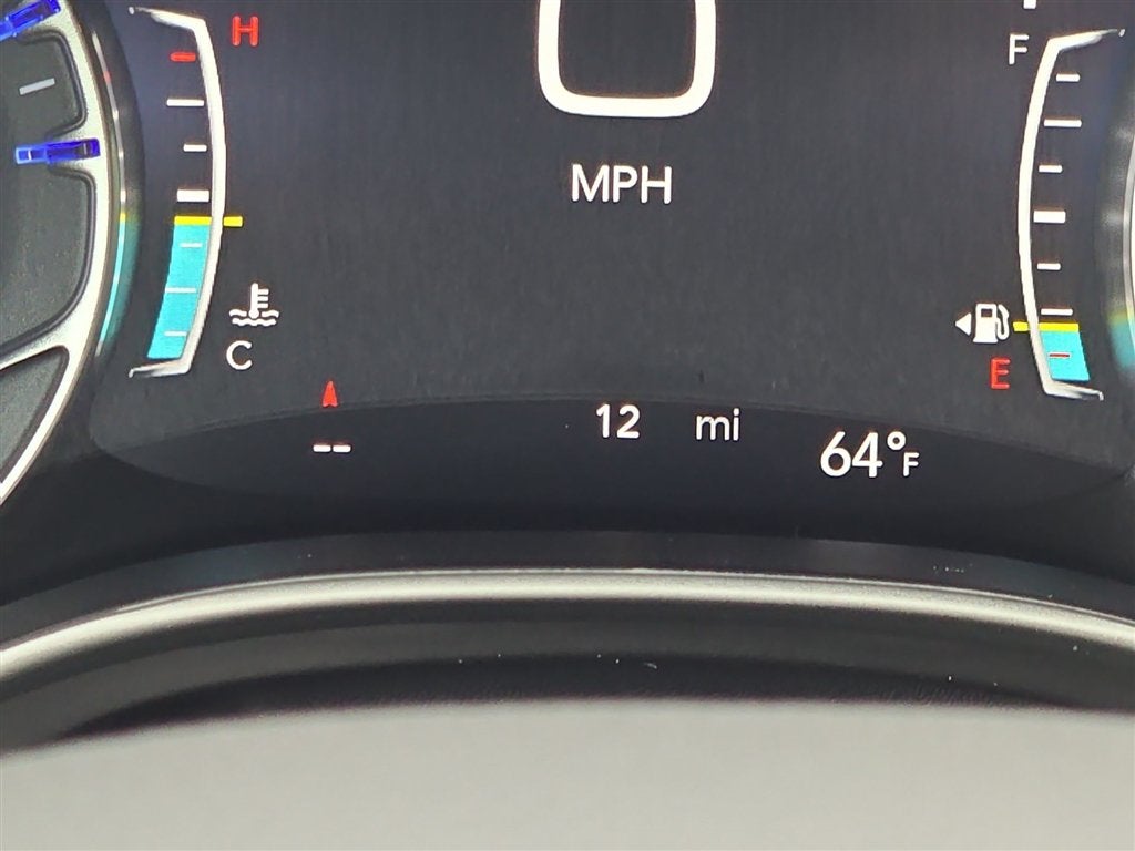2027 Chrysler Pacifica Select