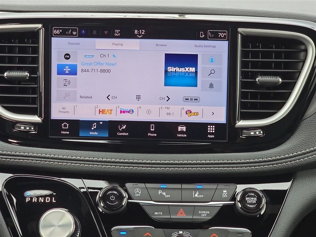 2026 Chrysler Pacifica Select