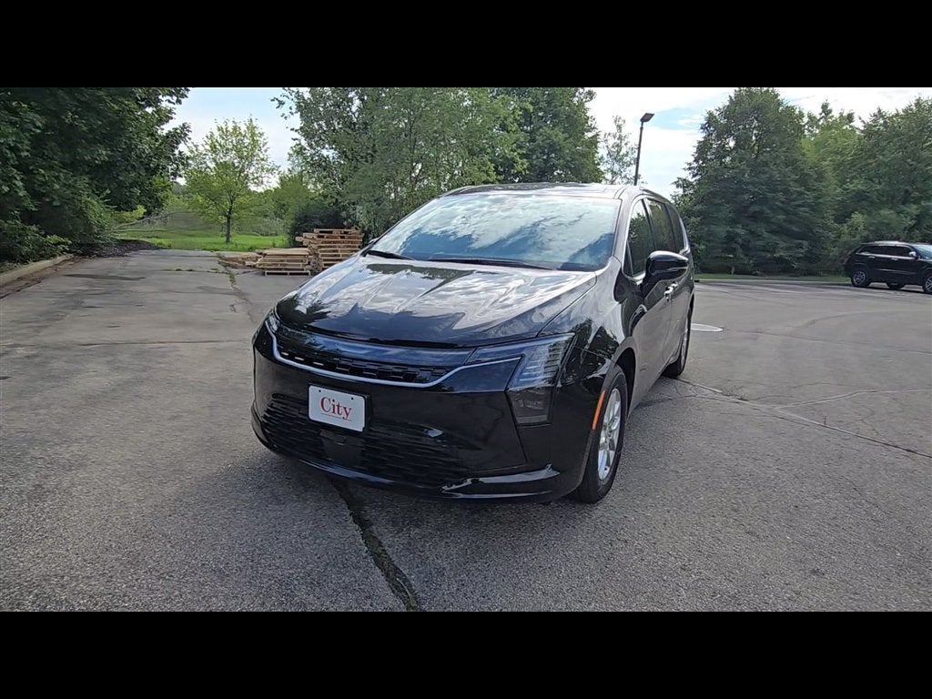2027 Chrysler Pacifica Select