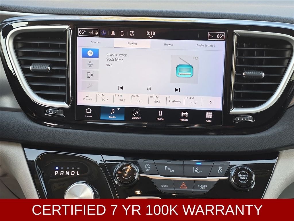 2024 Chrysler Pacifica Touring L