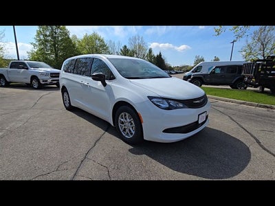 2026 Chrysler Voyager LX