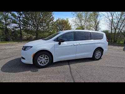2026 Chrysler Voyager LX