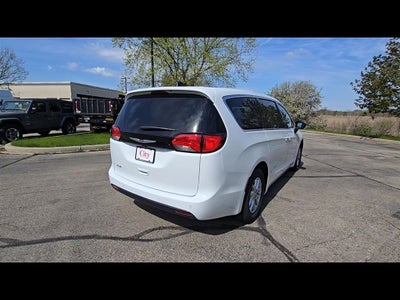 2026 Chrysler Voyager LX